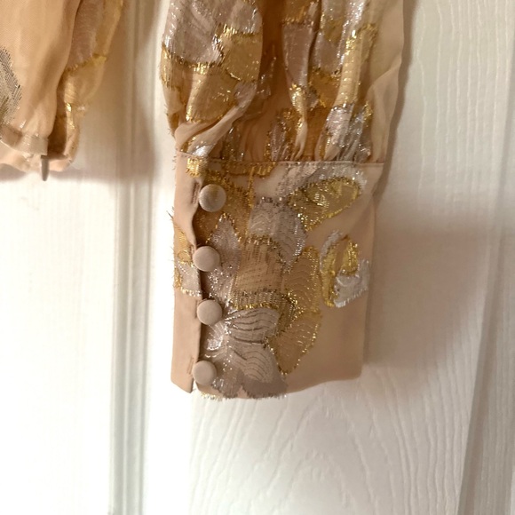 Anthropologie Beige Floral Top - Picture 6 of 9